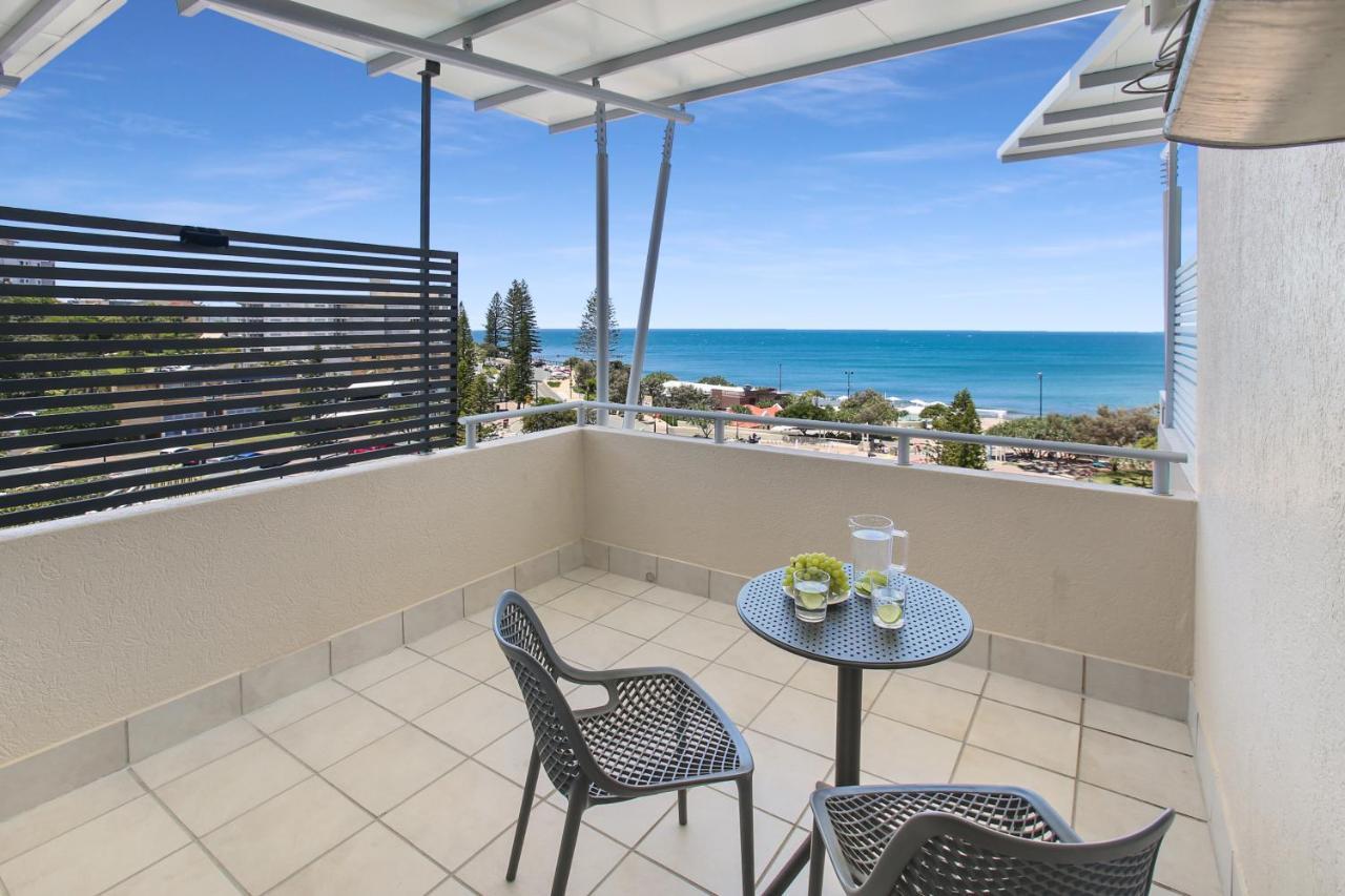 Ultiqa Shearwater Resort Caloundra Exterior photo