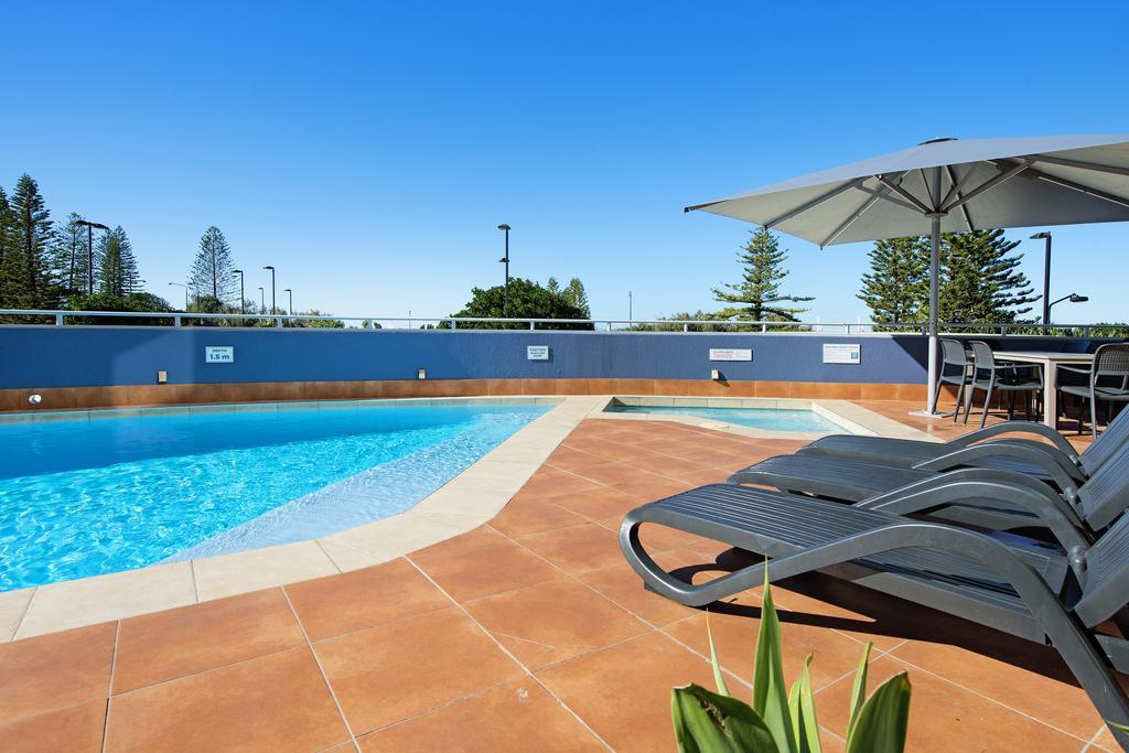 Ultiqa Shearwater Resort Caloundra Exterior photo